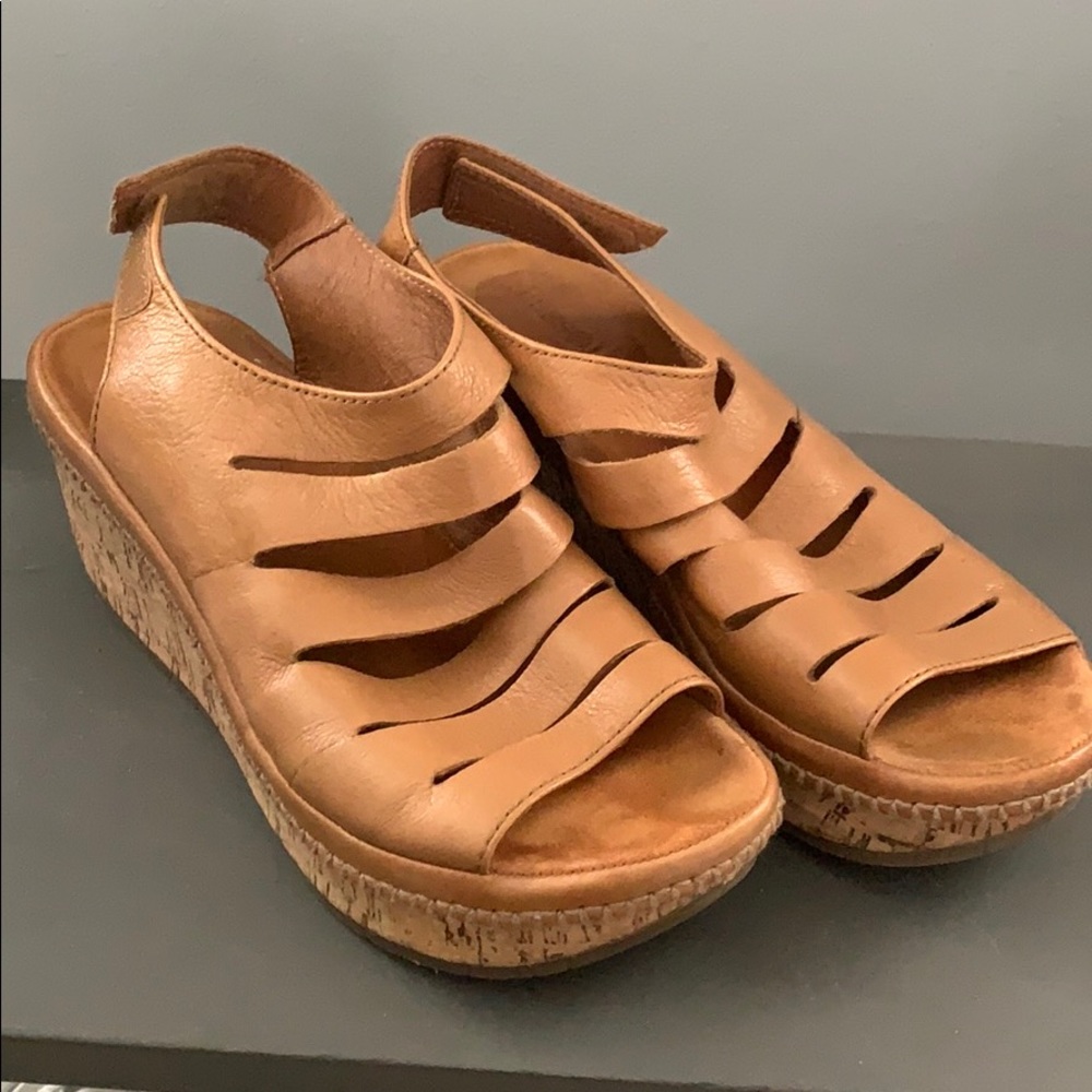 Busssola Wedges